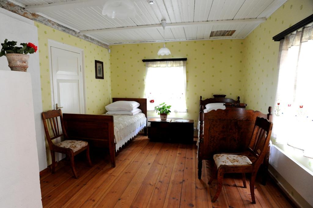 Stay At Lithuanian Folk Museum Rumsiskes Room photo