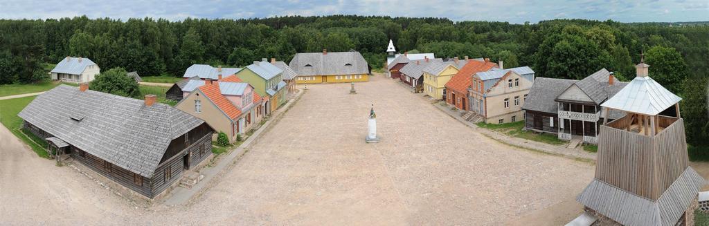 Stay At Lithuanian Folk Museum Rumsiskes Exterior photo